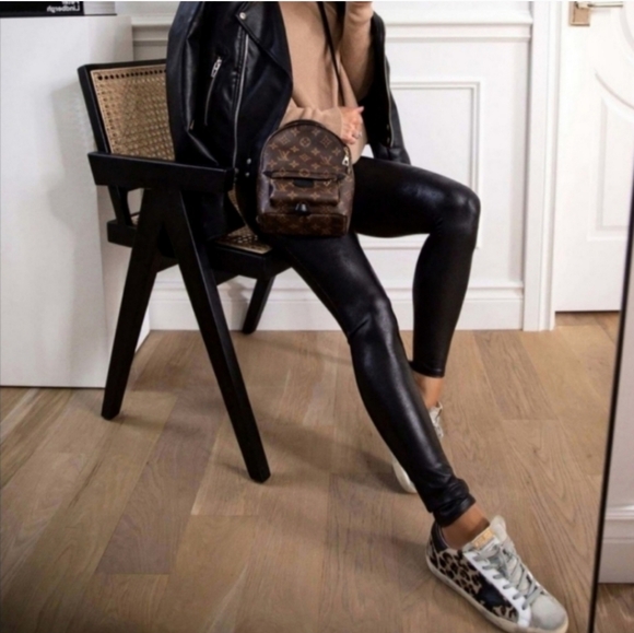 Spanx Faux Leather Leggings M EUC - Picture 3 of 11